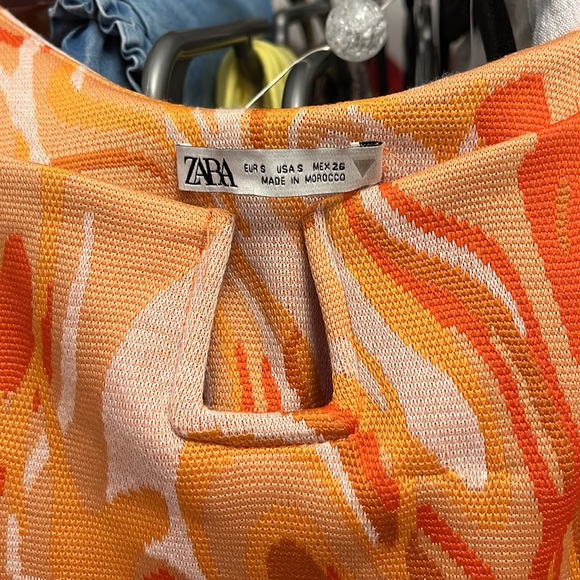 ZARA square neck crop top 🧡 - Picture 2 of 4